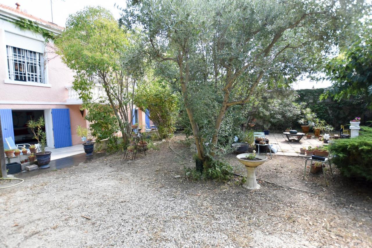 Appartement Moulin Rose - Location avec jardin et parking à Arles Extérieur photo